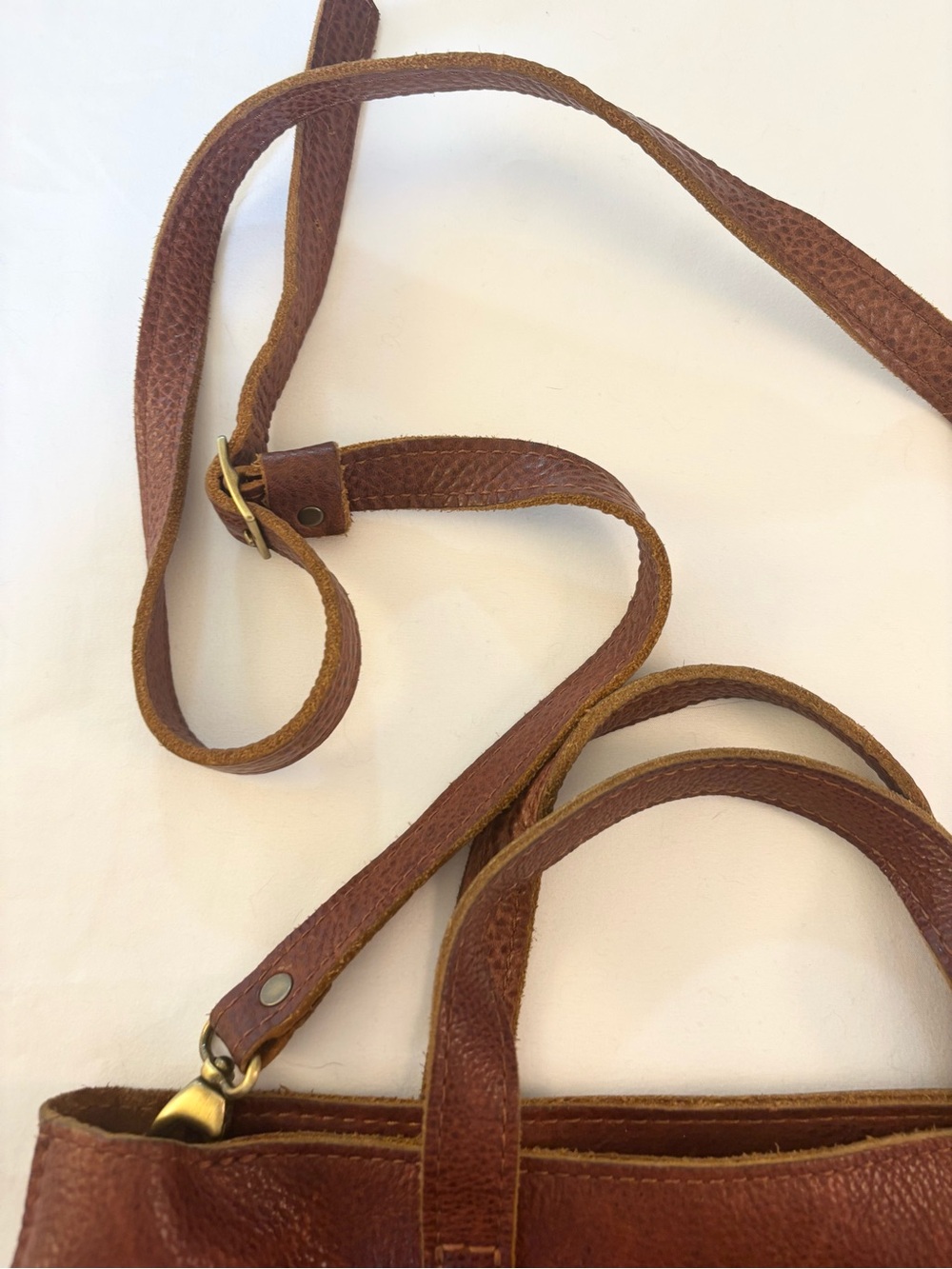 Brown Leather Convertible Shoulder Tote - Timeless Everyday Carry - Picture 3 of 8